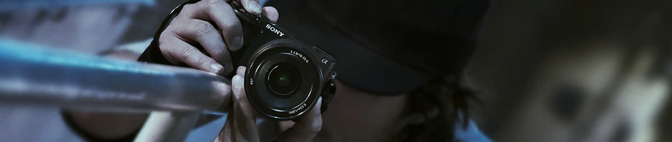 Две новые модели беззеркальных камер Sony формата APS-C скоро в России